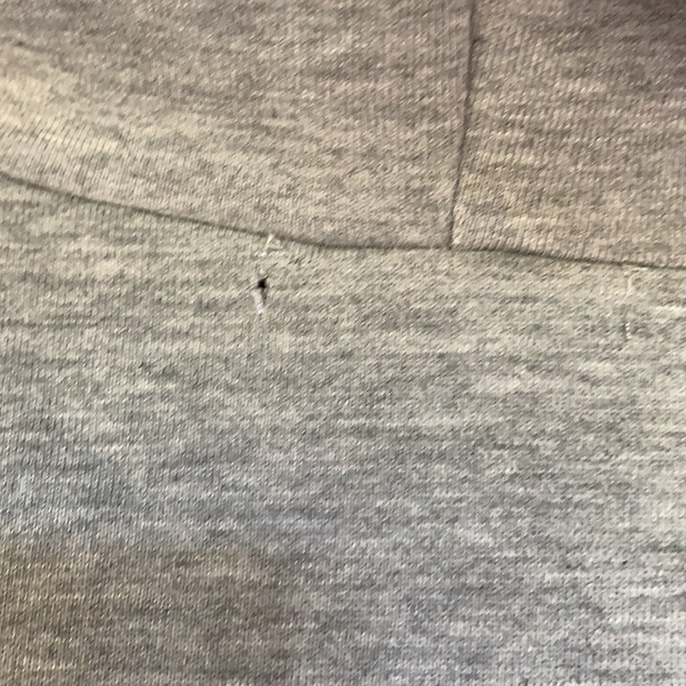 Not-so-basic Hoodie - Picture 4 of 6